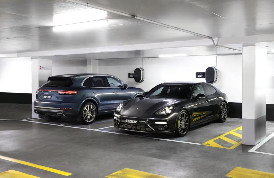  Porsche Cayenne E-Hybrid (PO536) 2018 года  (AU) (фото 9 из 12)